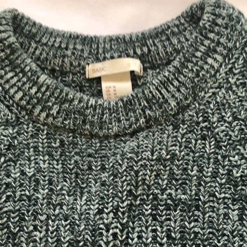Basic grey pullover sweater - Picture 2 of 8